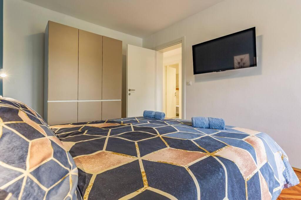 New Two Bedroom Apartment Maloni 普拉 外观 照片