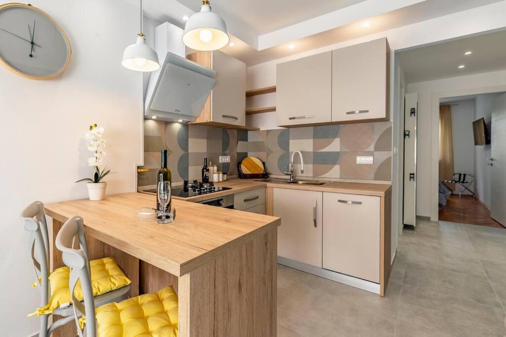 New Two Bedroom Apartment Maloni 普拉 外观 照片