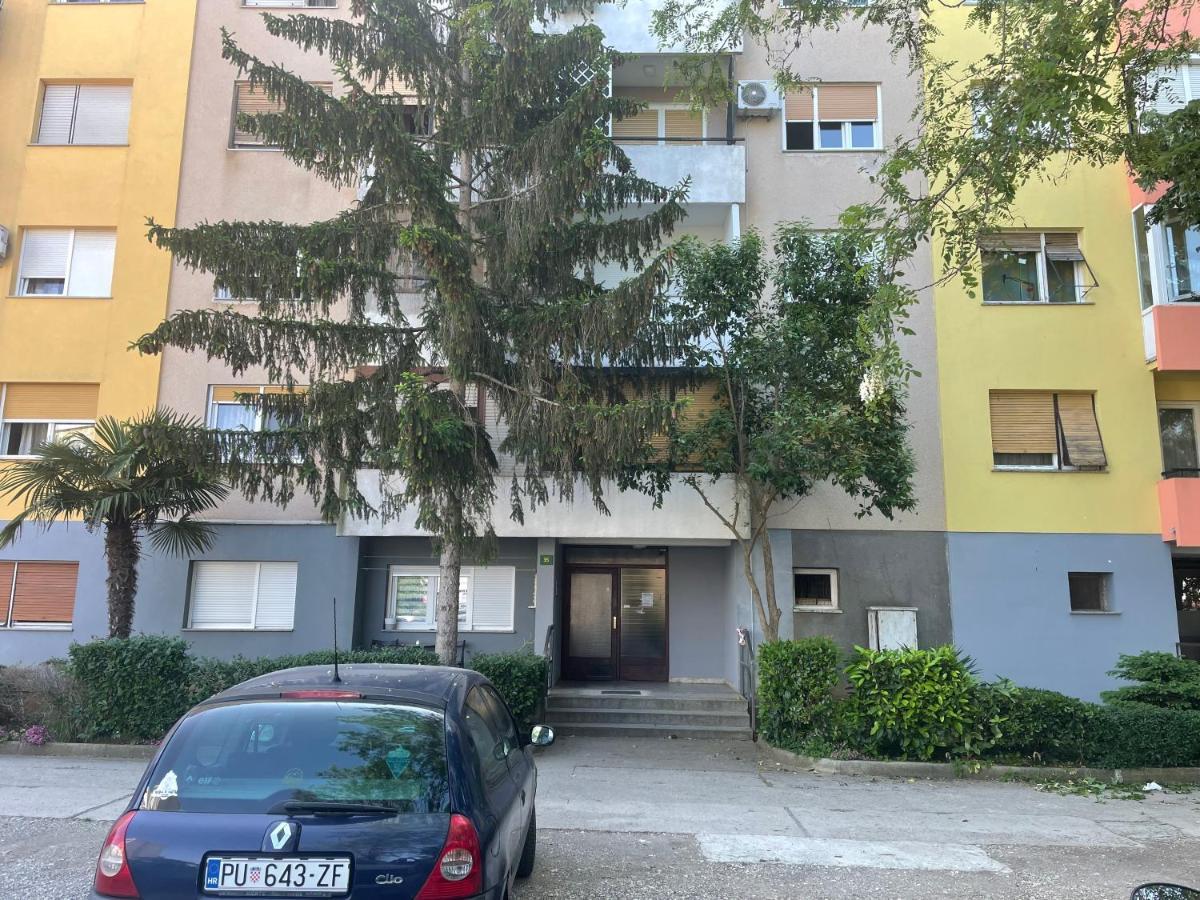 New Two Bedroom Apartment Maloni 普拉 外观 照片